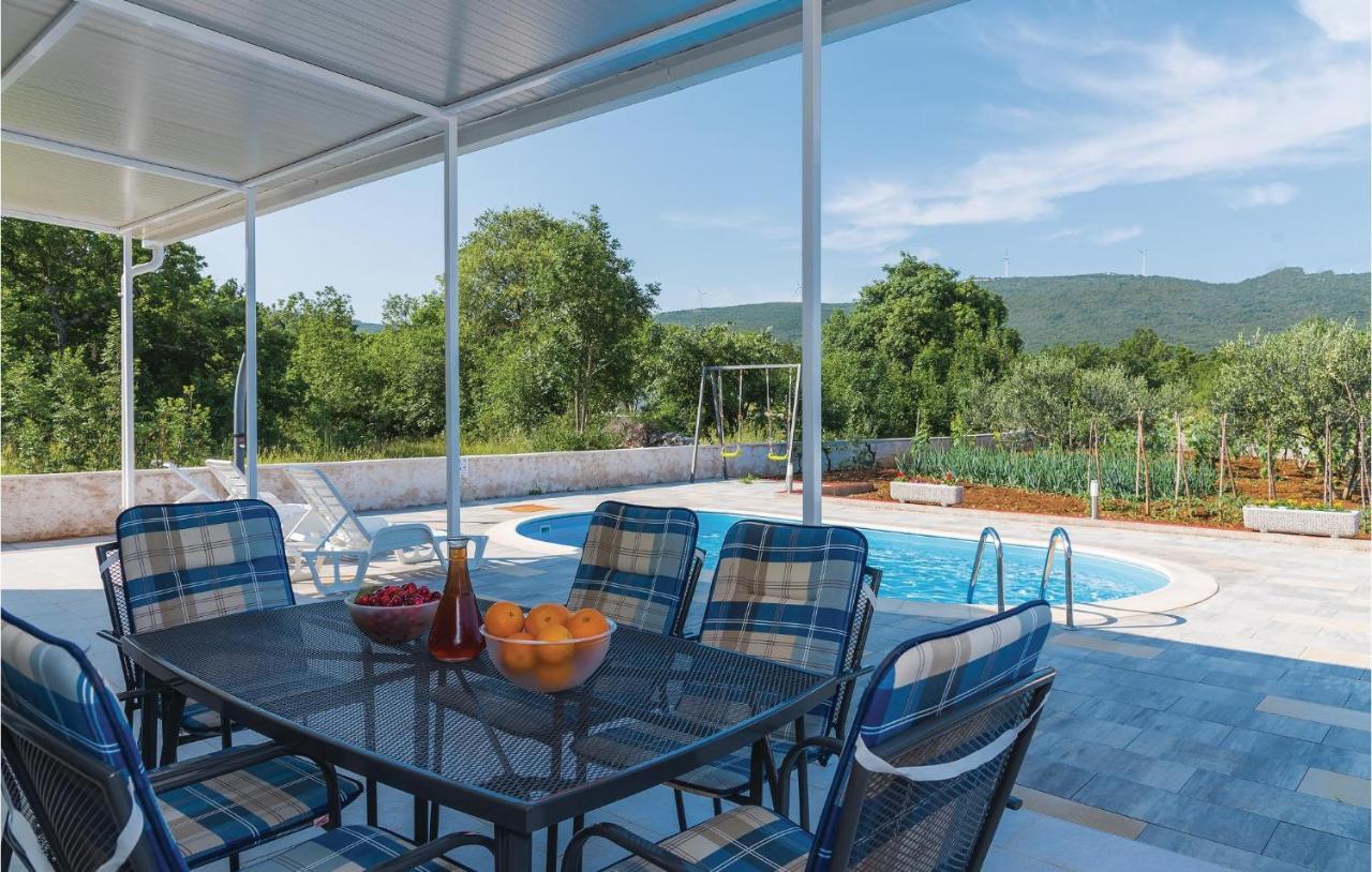 Nice Home In Lozovac With House A Panoramic View Exterior foto