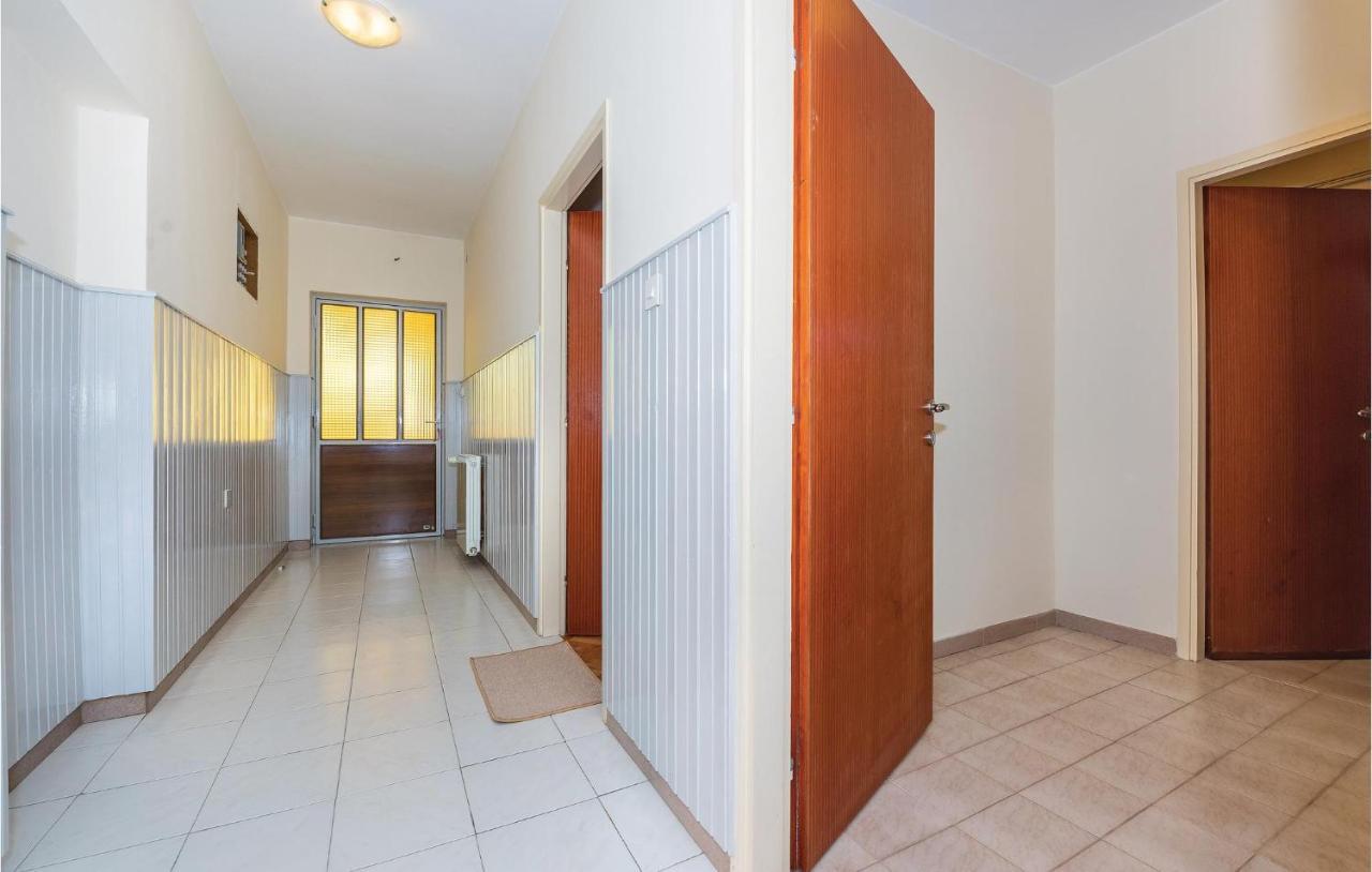 Nice Home In Lozovac With House A Panoramic View Exterior foto