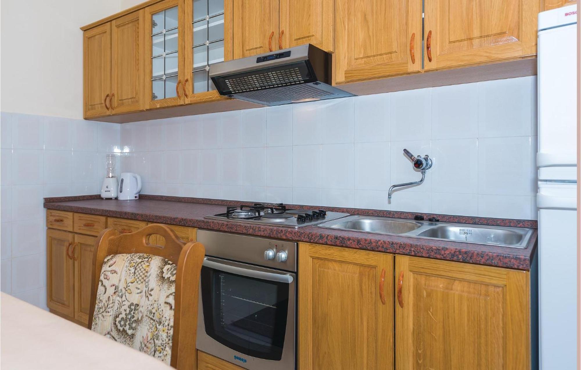 Nice Home In Lozovac With House A Panoramic View Exterior foto
