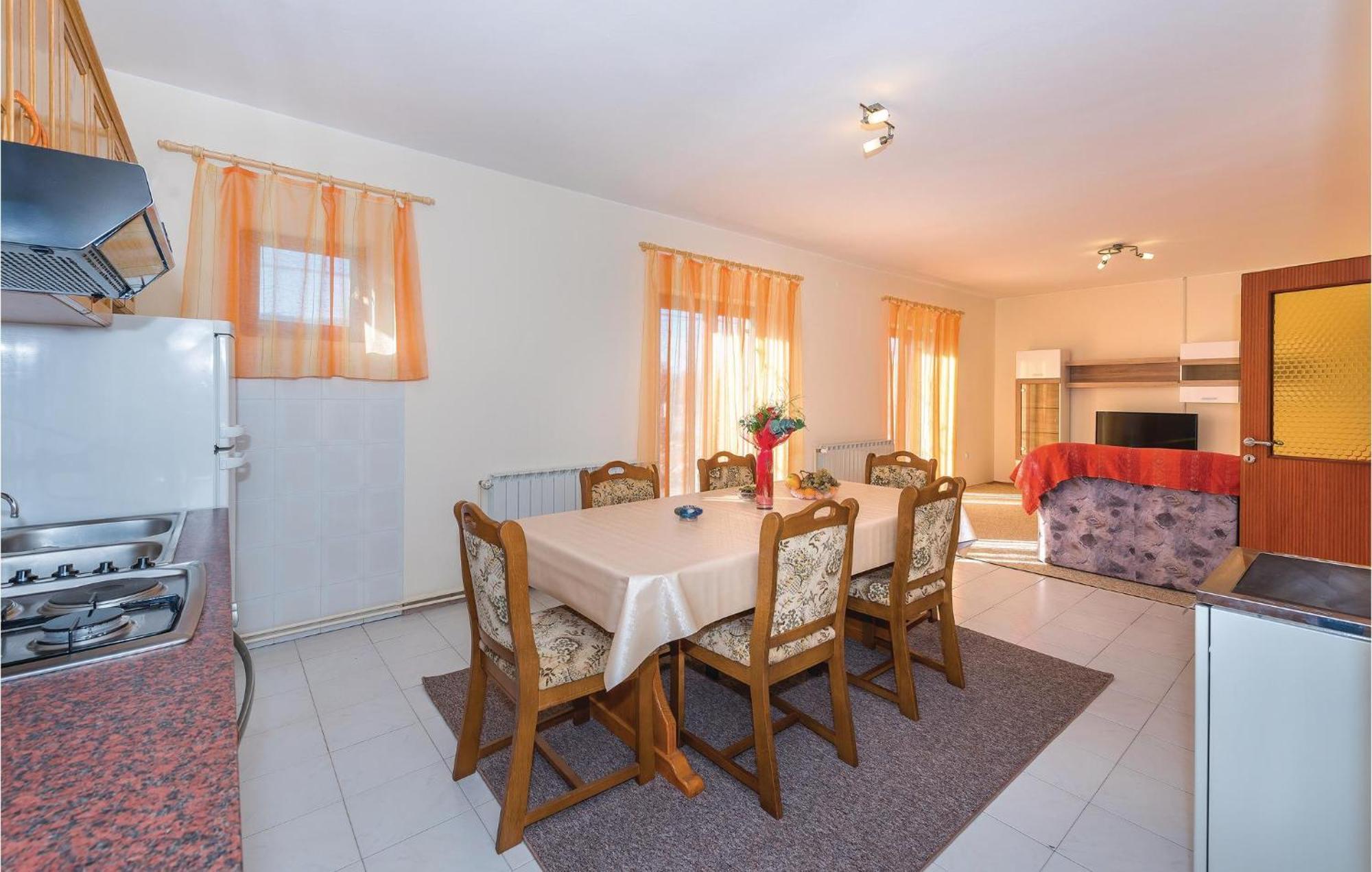 Nice Home In Lozovac With House A Panoramic View Exterior foto