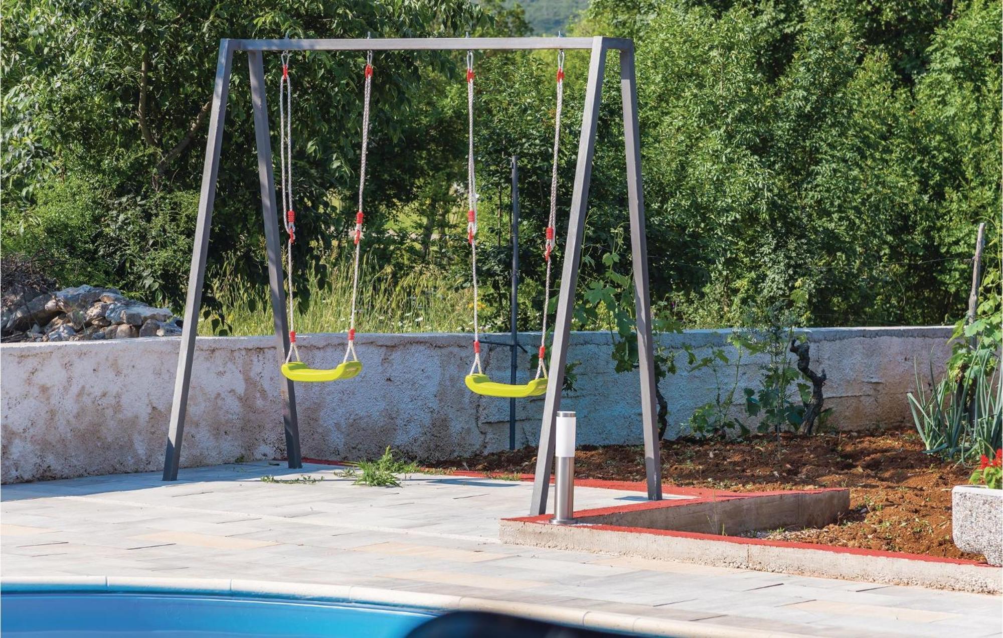 Nice Home In Lozovac With House A Panoramic View Exterior foto