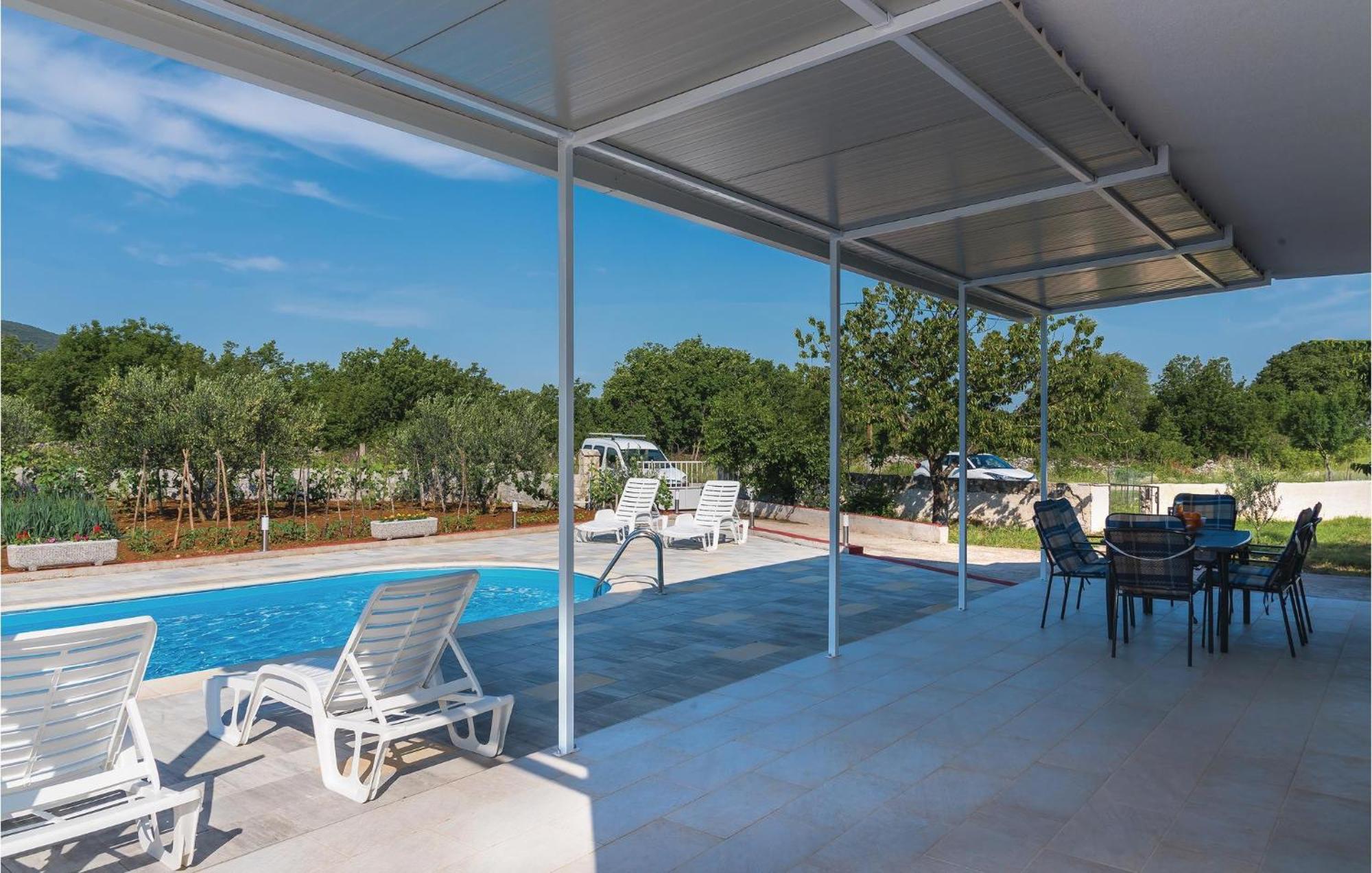 Nice Home In Lozovac With House A Panoramic View Exterior foto